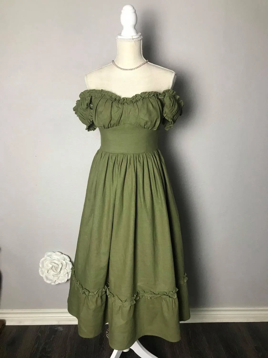 Belle Dress in linen