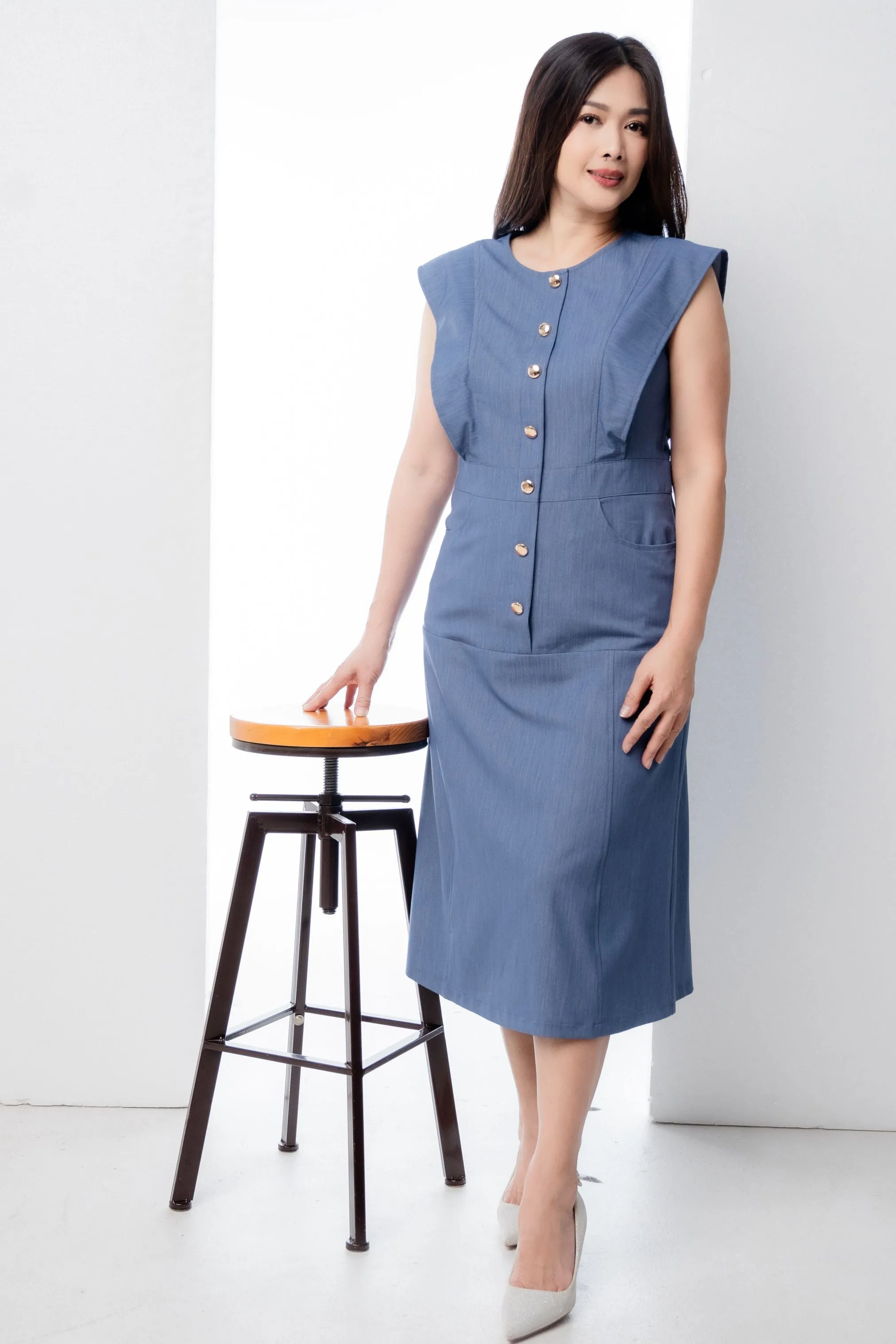 Button down flap sleeve dress