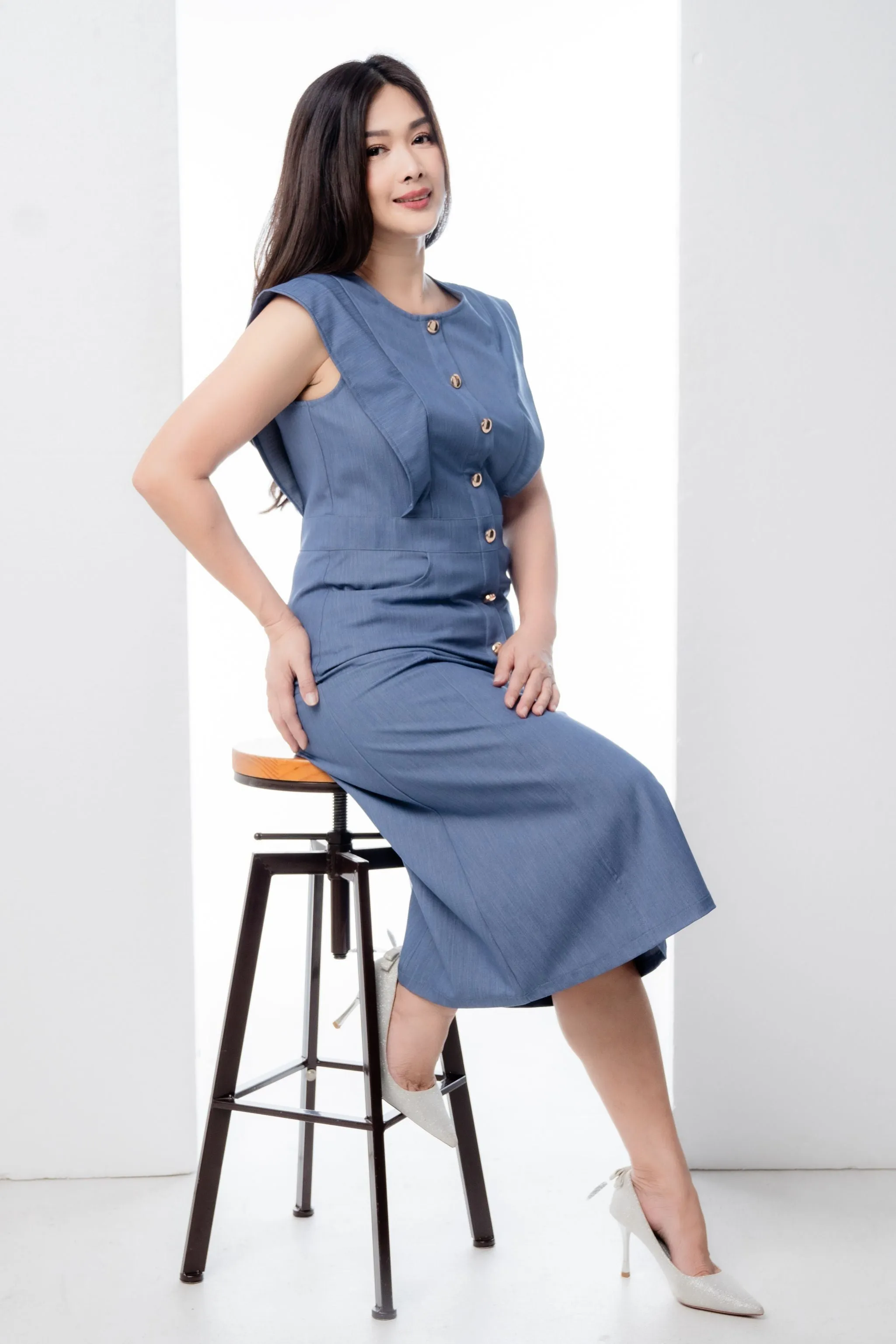 Button down flap sleeve dress