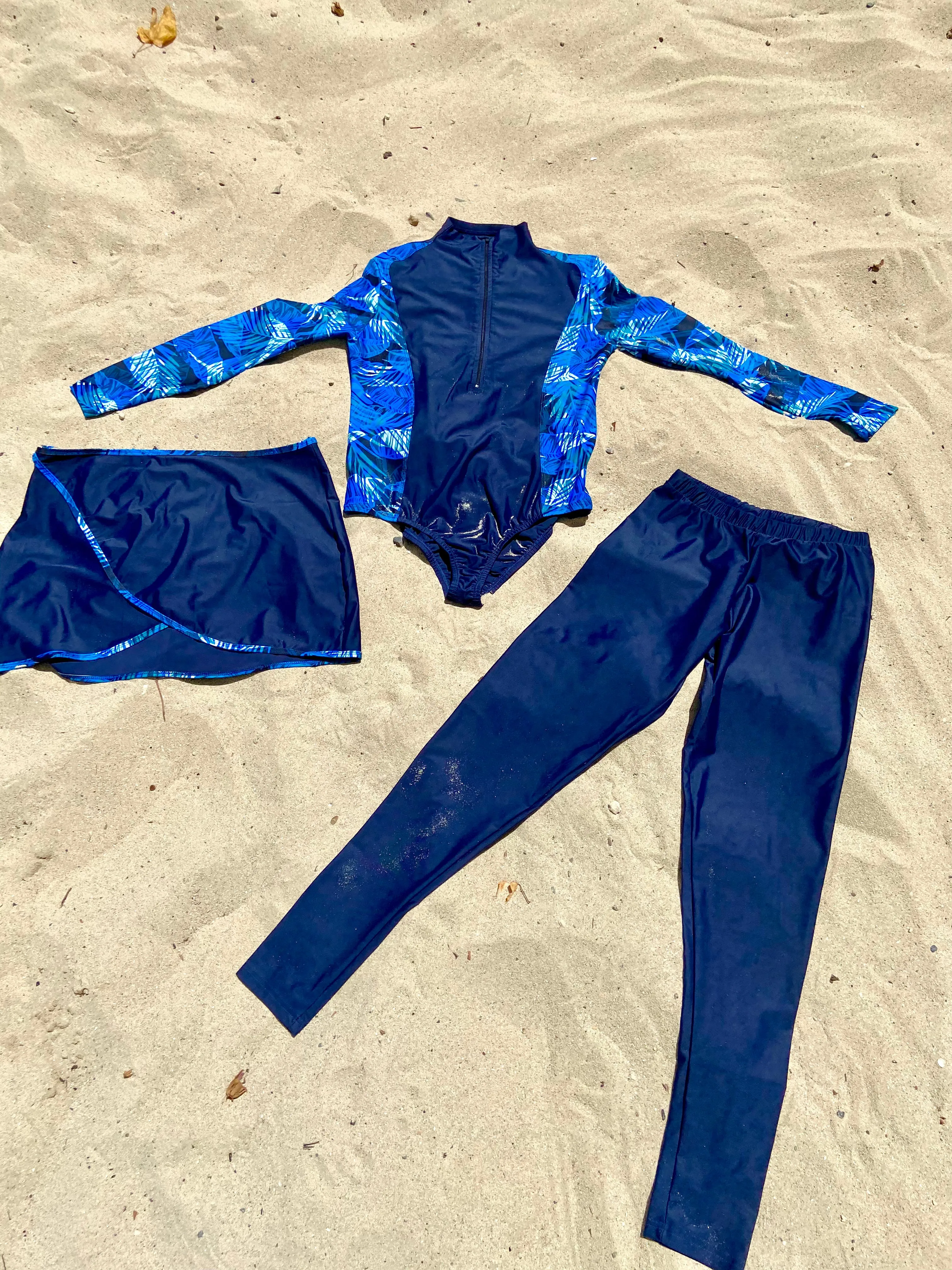 Long Three pieces Pattern Navy Blue Swim Suit