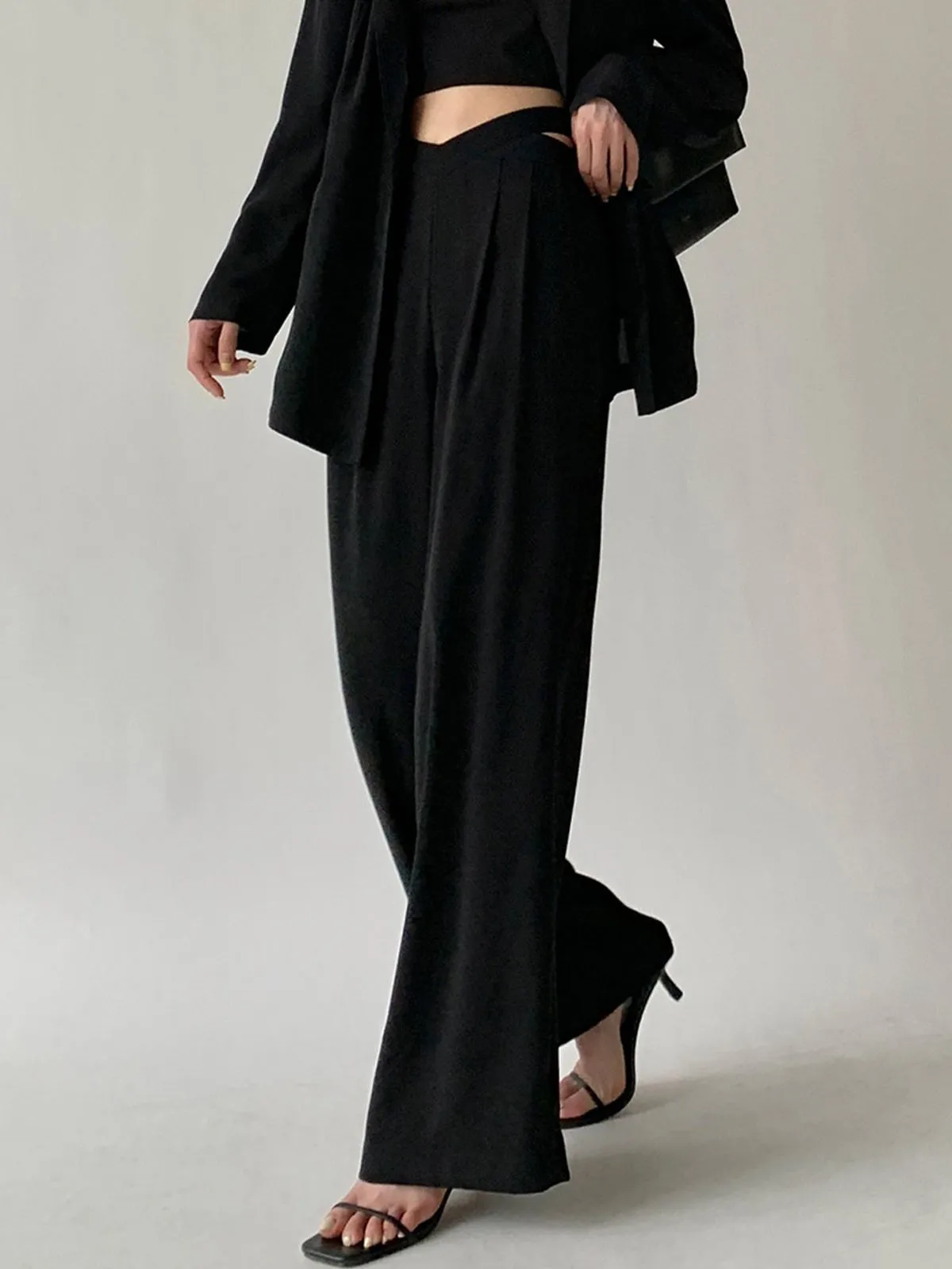 Pleated High Rise Waist Hollow Out Wide Leg Straight Pant - Black
