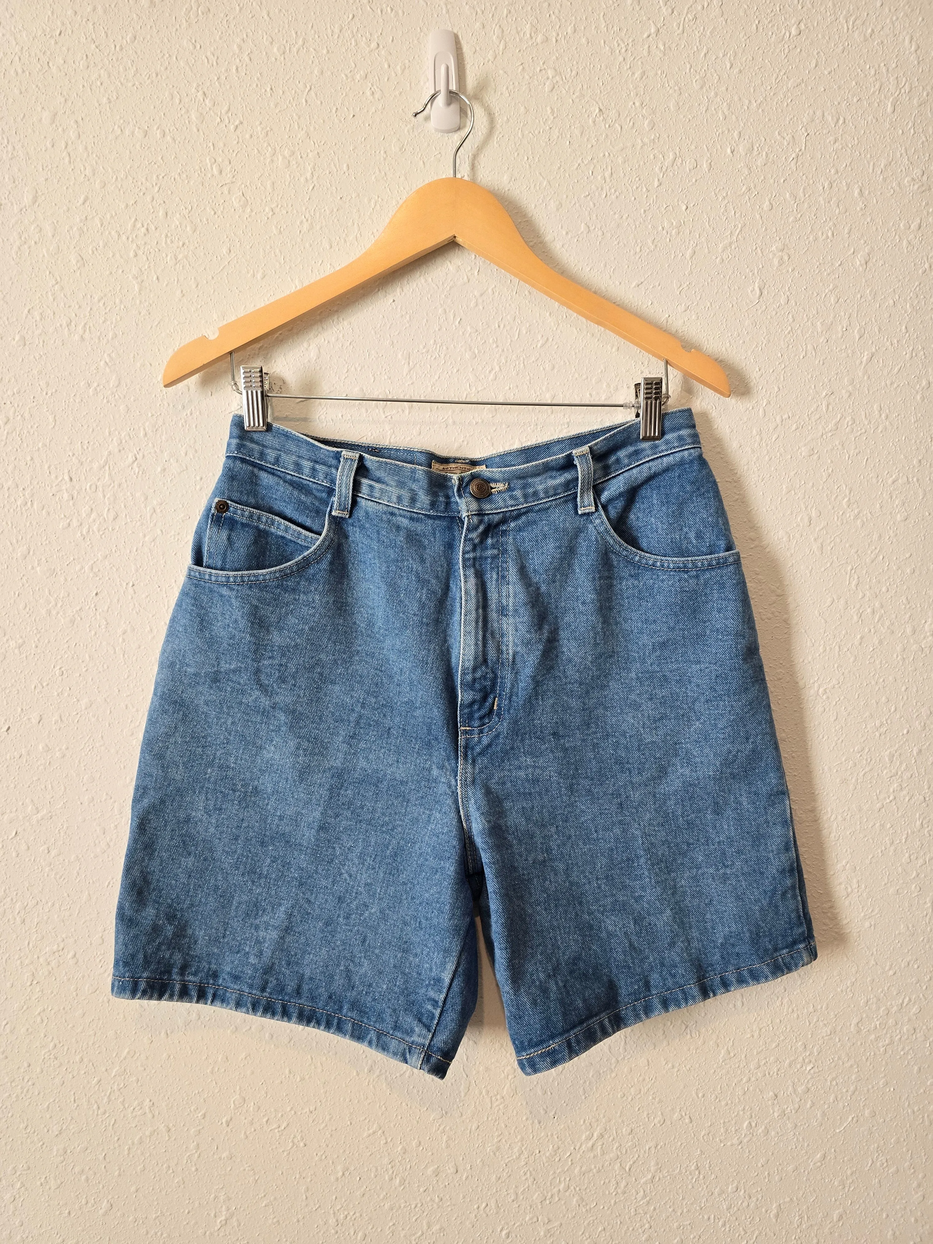 Vintage Relaxed Denim Shorts (29)