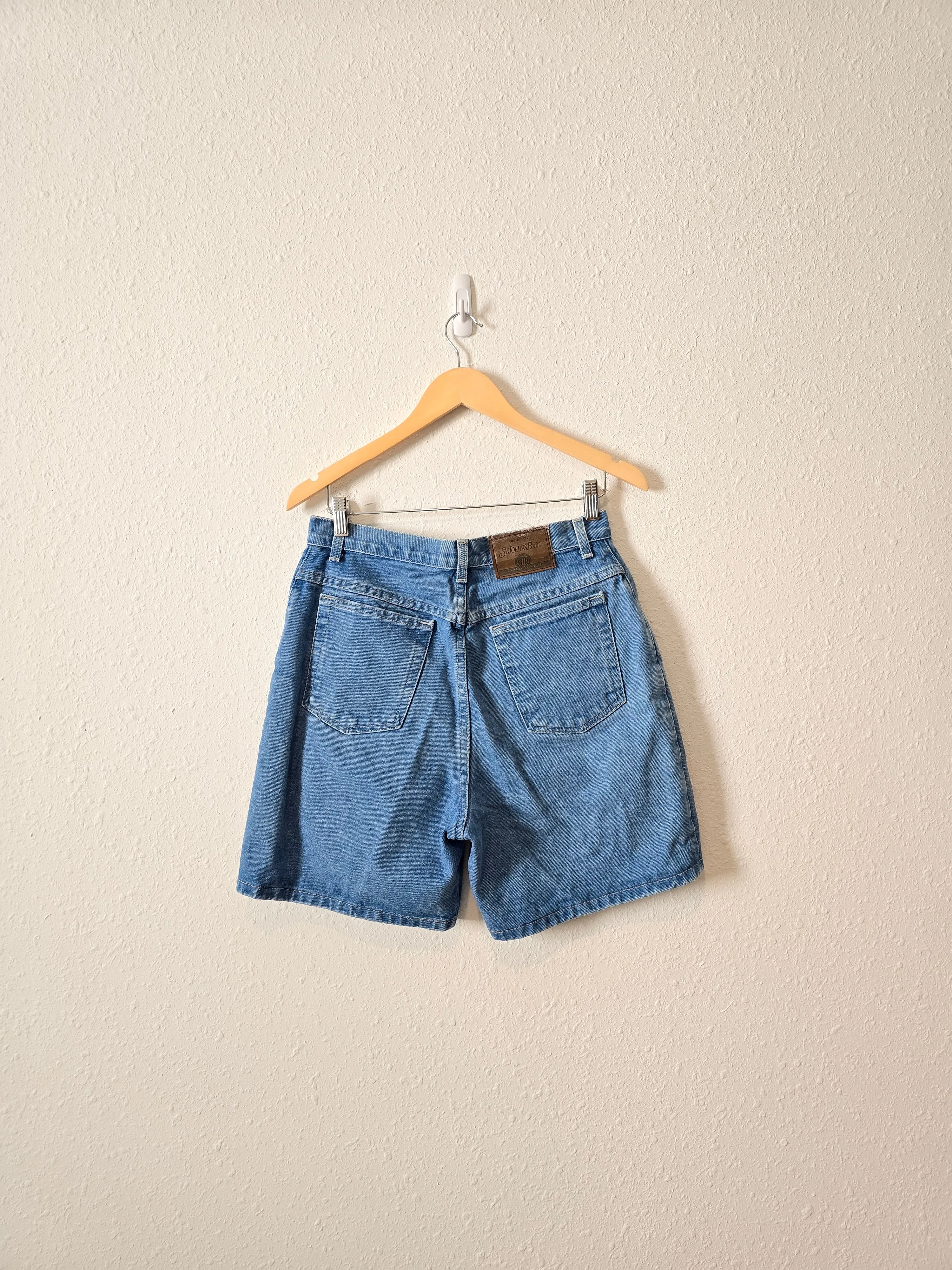 Vintage Relaxed Denim Shorts (29)